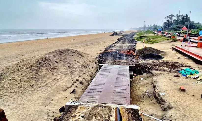 പയ്യാമ്പലത്ത് തീരം കാക്കാന് പുലിമുട്ട് പയ്യാമ്പലത്ത് തീരം കാക്കാന് പുലിമുട്ട്