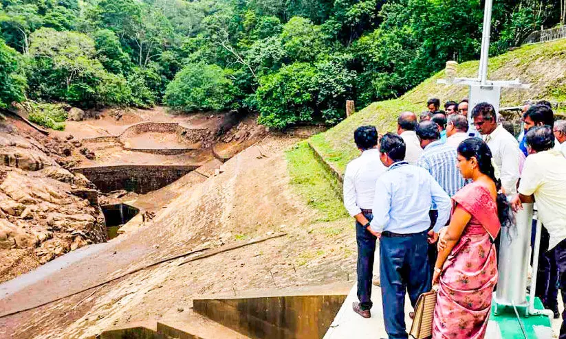 മുല്ലപ്പെരിയാറിൽനിന്ന് കൂടുതൽ ജലം; ത​മി​ഴ്നാ​ട് ഉന്നത ഉദ്യോഗസ്ഥർ പരിശോധന നടത്തി