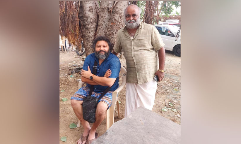 ‘നൻപകൽ നേരത്ത് മയക്ക’ത്തിന് അവാർഡ്; ആഹ്ലാദനിറവിൽ ഗിരീഷ്