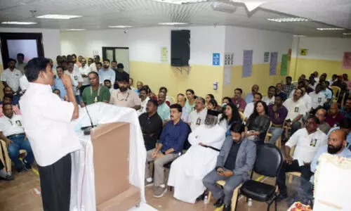 കുവൈത്ത്: ഉ​മ്മ​ൻ ചാ​ണ്ടി​യു​ടെ നി​ര്യാ​ണ​ത്തി​ൽ അ​നു​ശോ​ച​നം