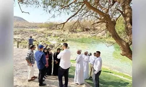 അവധി ആഘോഷം: സഞ്ചാരികൾ തണുപ്പ് തേടി സലാലയിലേക്ക് അവധി ആഘോഷം: സഞ്ചാരികൾ തണുപ്പ് തേടി സലാലയിലേക്ക്