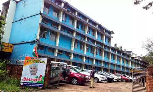 താലൂക്ക് ഓഫിസ് മന്ദിരം നശിക്കുന്നു