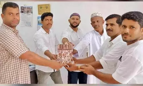 സ​ലീം മു​റ​യൂ​രി​ന്‌ യാ​ത്ര​യ​യ​പ്പ്