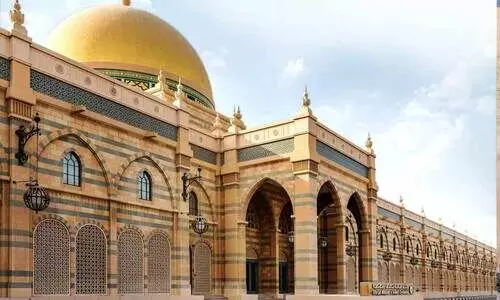 മ​രു​ഭൂ​മി​യി​ലെ അ​ക്ഷ​ര തീ​ര​ങ്ങ​ൾ