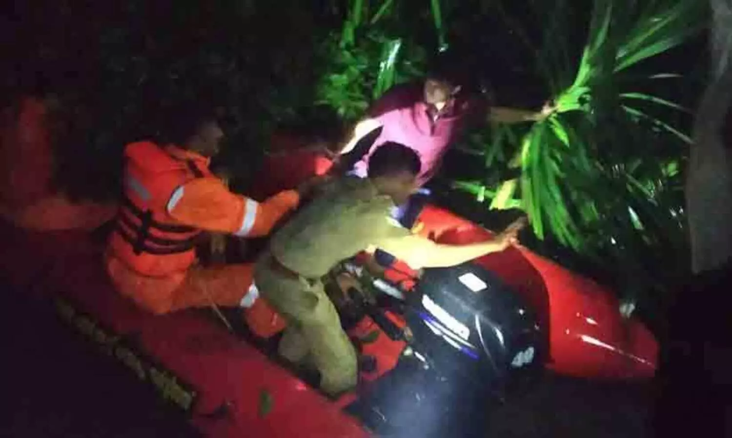 A student has gone missing in Manjapuzha near Balussery