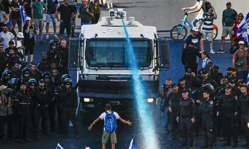 വി​വാ​ദ നി​യ​മം ഇ​സ്രാ​യേ​ൽ പാ​ർ​ല​മെ​ന്റ് പാ​സാ​ക്കി; പ്ര​തി​പ​ക്ഷം വോ​ട്ടെ​ടു​പ്പി​ൽ നിന്ന് വി​ട്ടു​നി​ന്നു