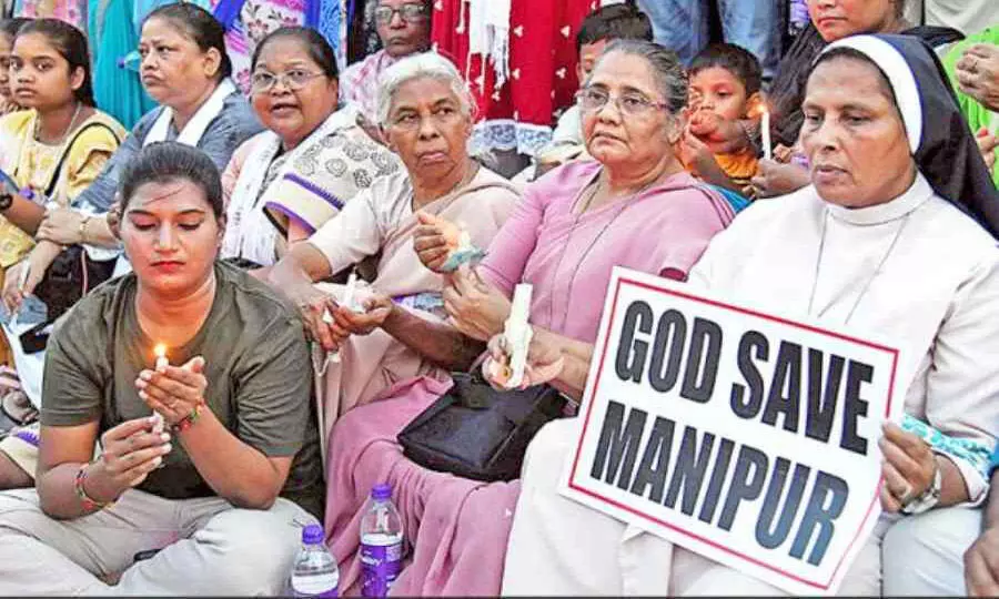 മണിപ്പൂരിലെ അതിക്രമങ്ങൾക്കെതിരെ പട്നയിൽ നടന്ന പ്രതിഷേധം മണിപ്പൂരിലെ അതിക്രമങ്ങൾക്കെതിരെ പട്നയിൽ നടന്ന പ്രതിഷേധം