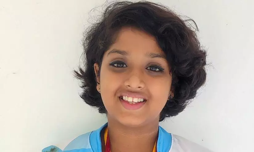 ജില്ല സബ് ജൂനിയർ നീന്തൽ മത്സരം: ധനിഷ്ഠ ജിംജിക്ക് അഞ്ച് മെഡൽ