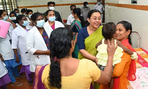 എടുത്തെറിഞ്ഞ കുഞ്ഞിനെ രക്ഷപ്പെടുത്തി തിരുവനന്തപുരം മെഡിക്കല്‍ കോളജ്