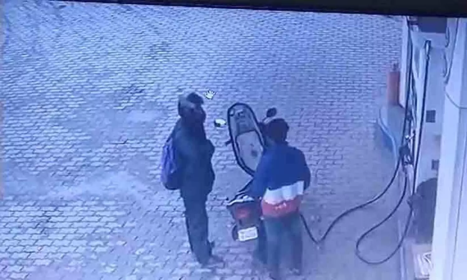 പെട്രോൾ പമ്പ് ജീവനക്കാരനെ എ.എസ്.ഐ മർദിച്ചതായി പരാതി