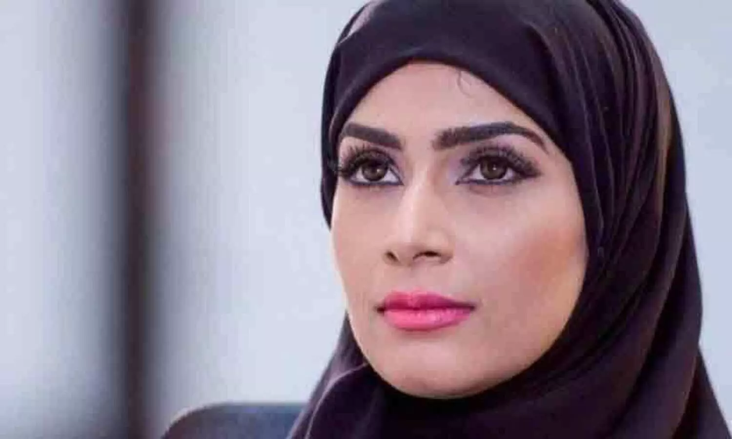 ഒമാനി യുവ കവയിത്രി ഹിലാല അൽ ഹമദാനി നിര്യാതയായി