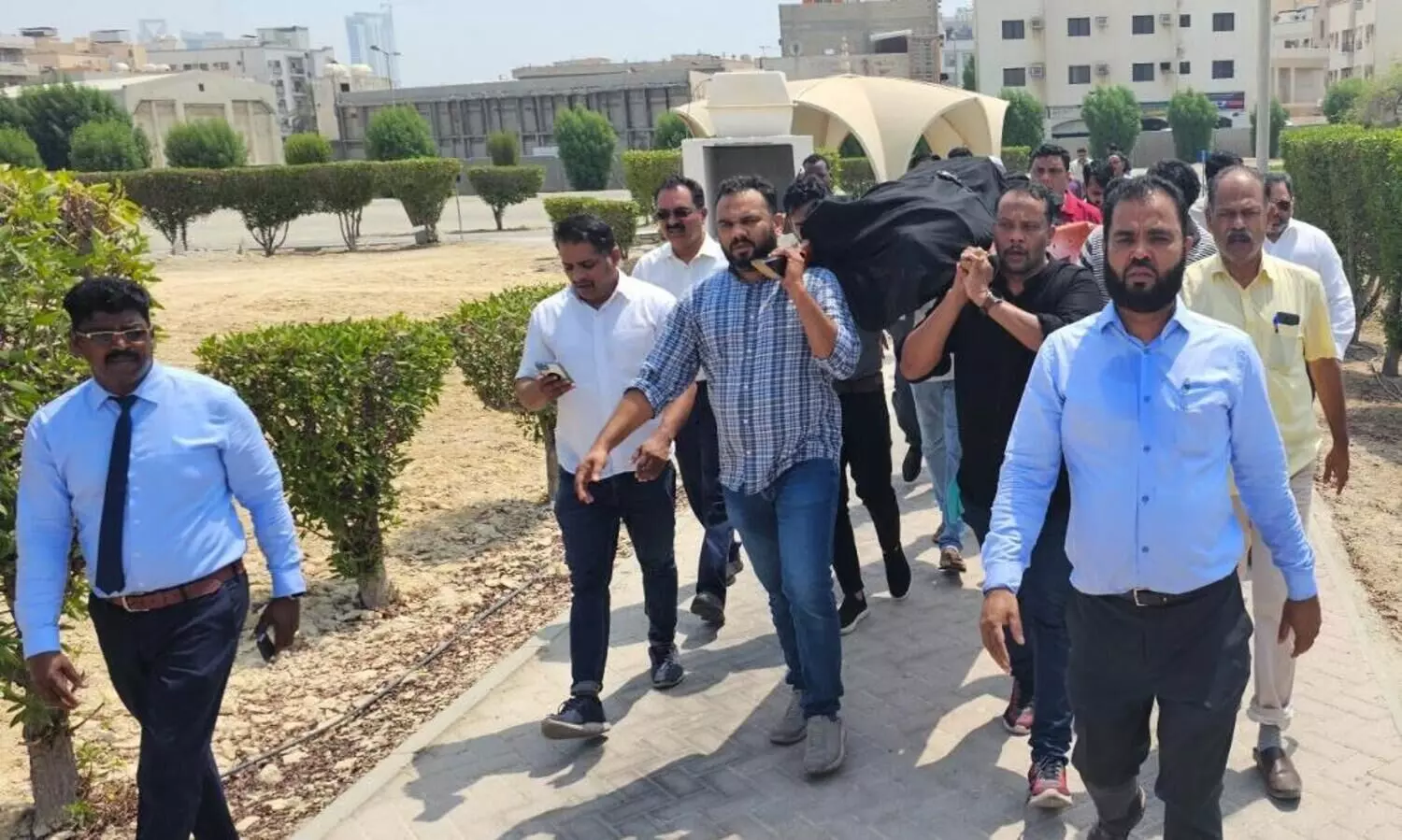 യൂസഫലിയുടെ ഇടപെടൽ; പത്ത് മാസം ബഹ്റൈനിൽ കുടുങ്ങിയ മൃതദേഹം ബന്ധുക്കൾക്ക് വിട്ടുനൽകി