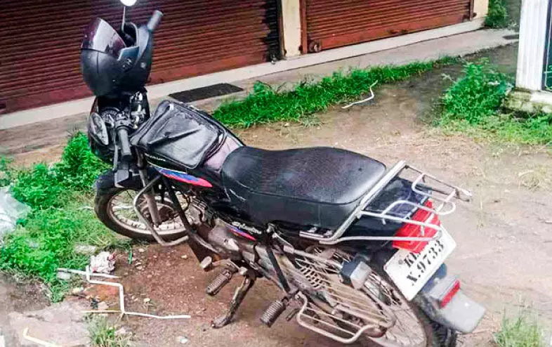 മോഷ്ടാക്കൾക്ക് ഇഷ്ടം പ്രമോദിന്റെ സ്പ്ലൻഡർ ബൈക്ക്