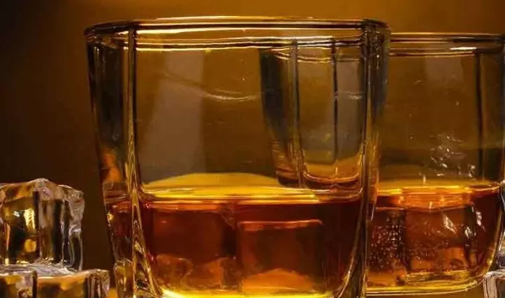 ഇന്ത്യൻ നിർമിത വിദേശ മദ്യത്തിന്റെ കയറ്റുമതി പ്രോത്സാഹിപ്പിക്കാൻ ചട്ടങ്ങളിൽ ക്രമീകരണം വരുത്താൻ തീരുമാനം ഇന്ത്യൻ നിർമിത വിദേശ മദ്യത്തിന്റെ കയറ്റുമതി പ്രോത്സാഹിപ്പിക്കാൻ ചട്ടങ്ങളിൽ ക്രമീകരണം വരുത്താൻ തീരുമാനം