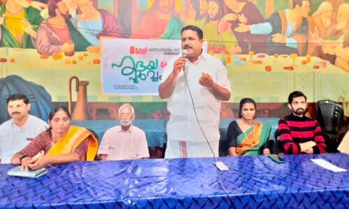 ‘ഹൃ​ദ​യ​പൂ​ർ​വം കേ​ളി’​യു​ടെ സ്നേ​ഹ​സ്പ​ർ​ശം ല​വ് ഹോം ​അ​ന്തേ​വാ​സി​ക​ൾ​ക്കും