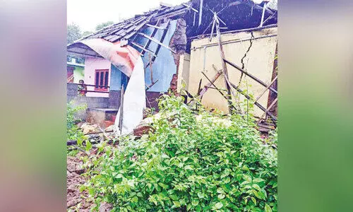 കനത്ത മഴ: ആ​ല​ത്തൂ​ർ താ​ലൂ​ക്കി​ൽ ത​ക​ർ​ന്ന​ത് 31 വീ​ട്