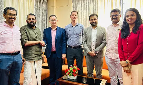 ഒ. ഇ.ടി പ്രതിനിധിസംഘം നോര്‍ക്ക റൂട്ട്സ് സന്ദര്‍ശിച്ചു