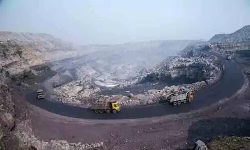 കരിമണൽ, ധാതു ഖനനം സ്വകാര്യമേഖലക്ക്; നി​യ​മഭേ​ദ​ഗ​തി ബി​ൽ ലോ​ക്സ​ഭ​യി​ൽ