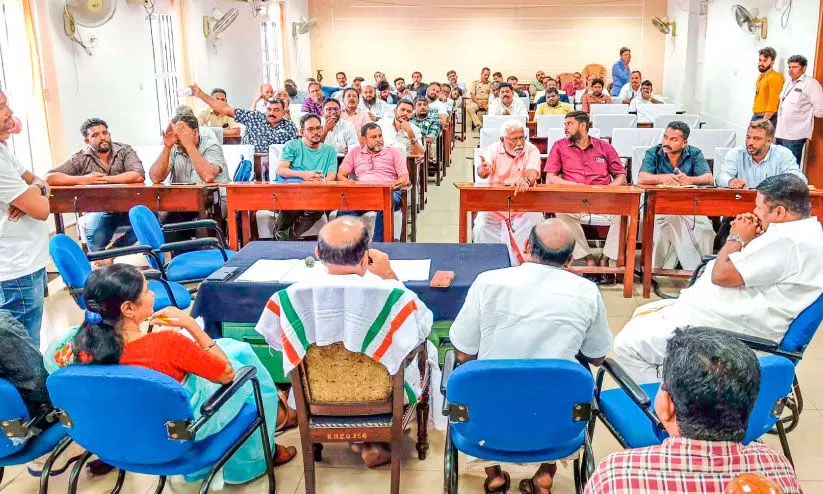 തിരുനക്കര ബസ്​സ്റ്റാൻഡ്​​​ ഷോപ്പിങ് കോംപ്ലക്സ്​ ഓർമയാകും; പൊളിക്കാൻ 1.10 കോടി