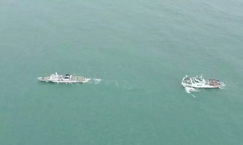 ഒഴുകിപ്പോയ എൻ.ഐ.ഒയുടെ ഗവേഷണ കപ്പൽ രക്ഷപ്പെടുത്തി; കപ്പലിലുണ്ടായിരുന്നത് എട്ട് ശാസ്ത്രജ്ഞരും 36 ജീവനക്കാരും