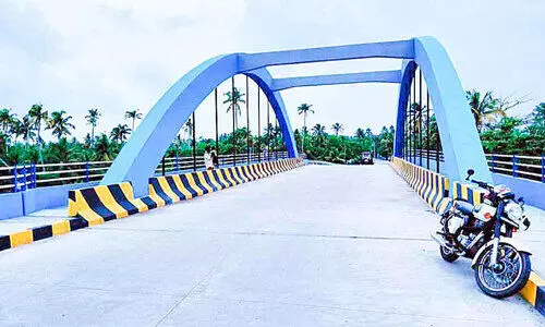 പാലമെന്ന വാക്ക്​ യാഥാർഥ്യത്തിലേക്ക്​; വാ​ക്ക​യി​ൽ​നി​ന്ന് ഇനി ഈസി പാസ്​