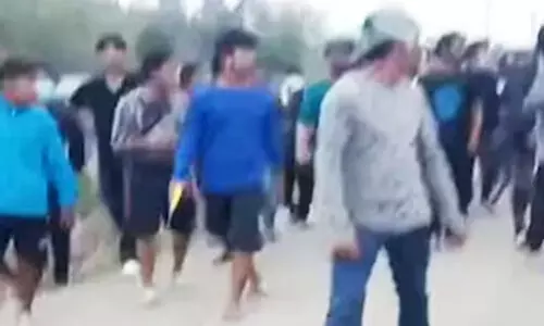 മണിപ്പൂർ നഗ്ന വിഡിയോ കേസ് സി.ബി.ഐക്ക്; ദൃശ്യം പകർത്തിയ ഫോൺ കണ്ടെടുത്തു മണിപ്പൂർ നഗ്ന വിഡിയോ കേസ് സി.ബി.ഐക്ക്; ദൃശ്യം പകർത്തിയ ഫോൺ കണ്ടെടുത്തു