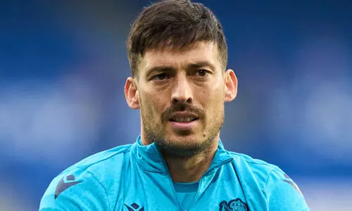 സിൽവക്ക് സങ്കട മടക്കം; പരിക്കിനെത്തുടർന്ന് കളി നിർത്തി സ്പാനിഷ് താരം