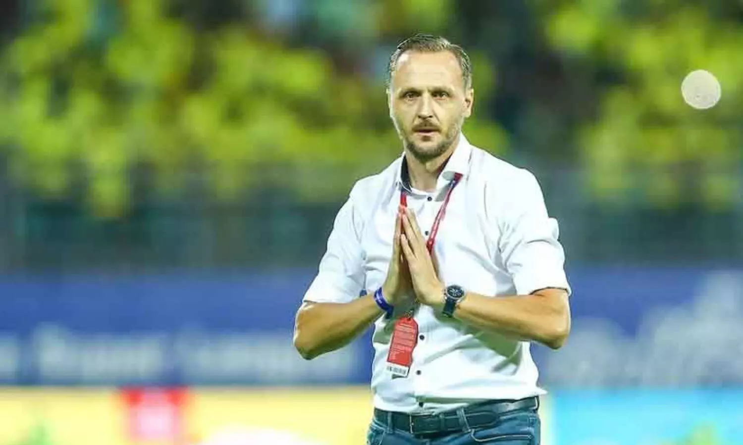 കേറി വന്നു മക്കളെ..; കാത്തിരിപ്പ് അവസാനിപ്പിച്ച് ഇവാൻ വുക്കോമനോവിച്ച് കൊച്ചിയിൽ