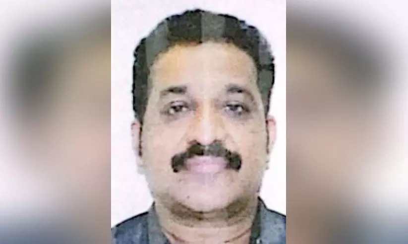 കൊച്ചി സ്വദേശി ഷാർജയിൽ ഹൃദയാഘാതംമൂലം മരിച്ചു കൊച്ചി സ്വദേശി ഷാർജയിൽ ഹൃദയാഘാതംമൂലം മരിച്ചു