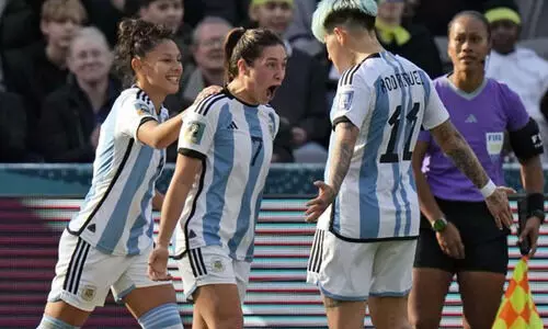 വനിത ലോകകപ്പ്: സമനിലയിലേക്ക് തിരിച്ചുവന്ന് അർജന്റീന വനിത ലോകകപ്പ്: സമനിലയിലേക്ക് തിരിച്ചുവന്ന് അർജന്റീന