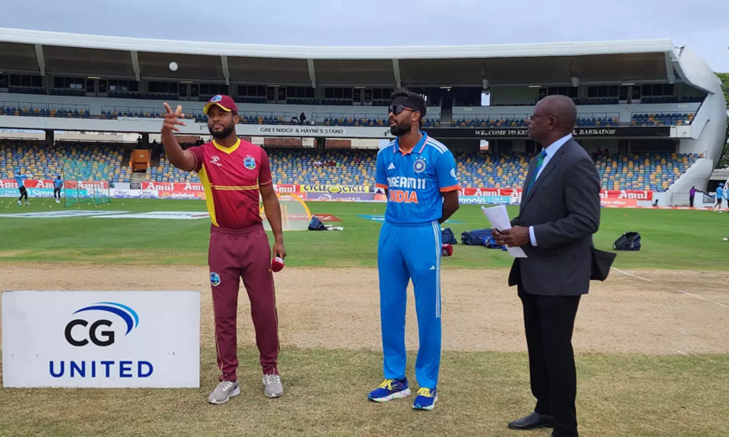 സഞ്ജു കളിക്കും; കോഹ്ലിക്കും രോഹിത്തിനും വിശ്രമം; ടോസ് നേടിയ വിൻഡീസ് ഇന്ത്യയെ ബാറ്റിങ്ങിനയച്ചു