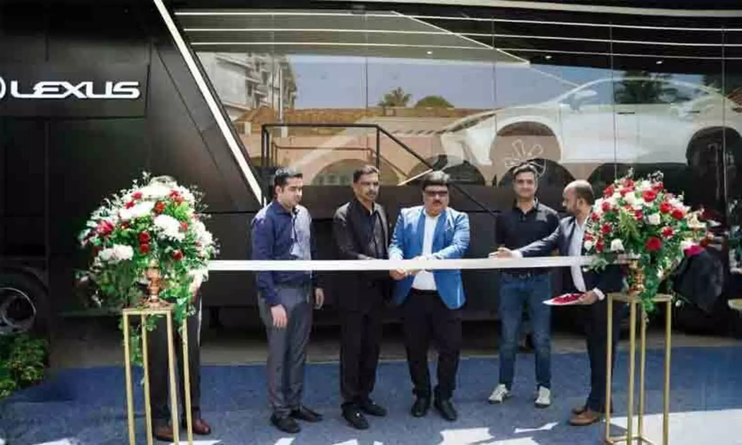 ഇന്ത്യയിലെ ആദ്യത്തെ ലെക്‌സസ് മെരാകി ഓൺ വീൽസി​െൻറ ഉദ്ഘാടനം