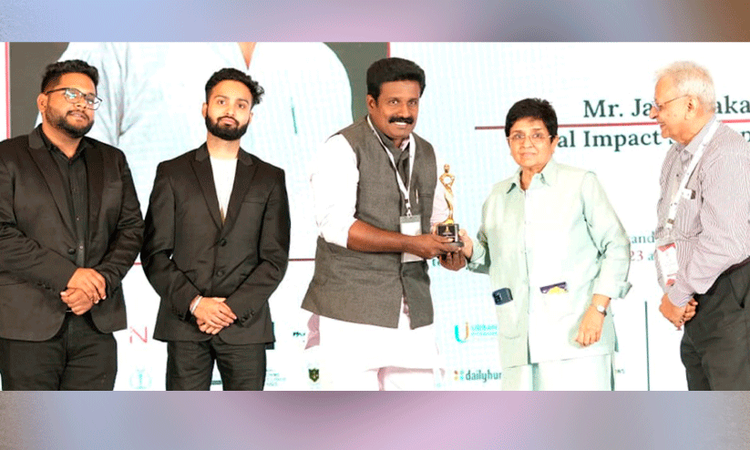 നഗരസഭ കൗൺസിലർ ജയപ്രകാശിന് ദേശീയ പുരസ്കാരം നഗരസഭ കൗൺസിലർ ജയപ്രകാശിന് ദേശീയ പുരസ്കാരം