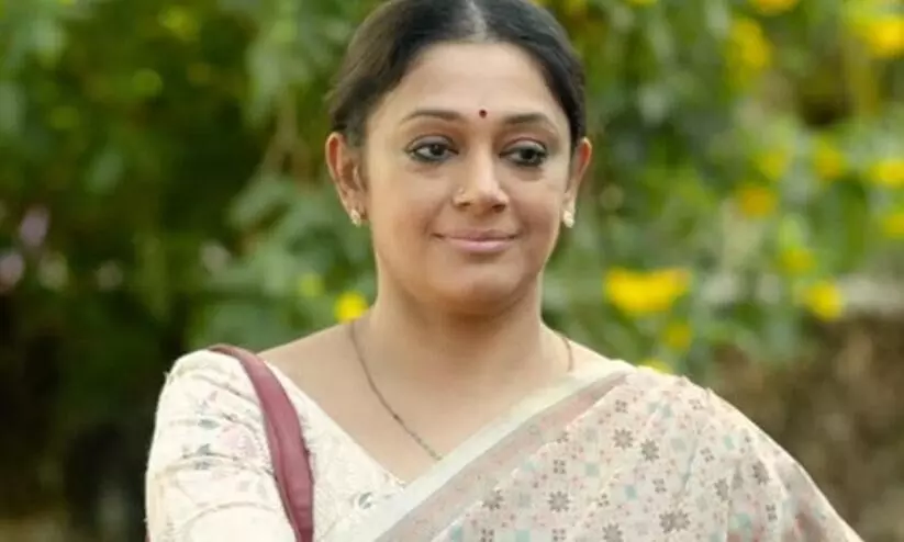 Actress Shobana forgives housekeeper, reinstates after Rs 41,000 theft
