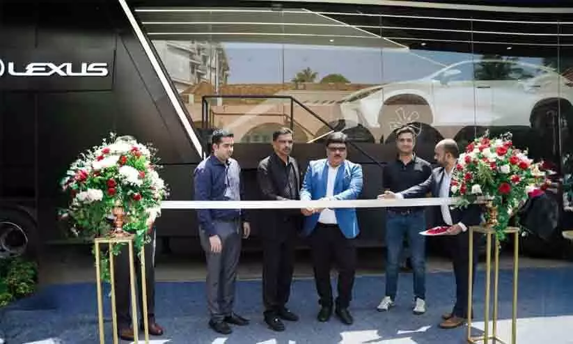 ഇന്ത്യയിലെ ആദ്യത്തെ ലെക്സസ് മെരാകി ഓൺ വീൽസിെൻറ ഉദ്ഘാടനം ഇന്ത്യയിലെ ആദ്യത്തെ ലെക്സസ് മെരാകി ഓൺ വീൽസിെൻറ ഉദ്ഘാടനം