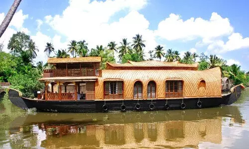 മൺസൂൺ ആസ്വദിക്കാം, ടൂർ പാക്കേജുമായി ടൂർ ഫെഡ്