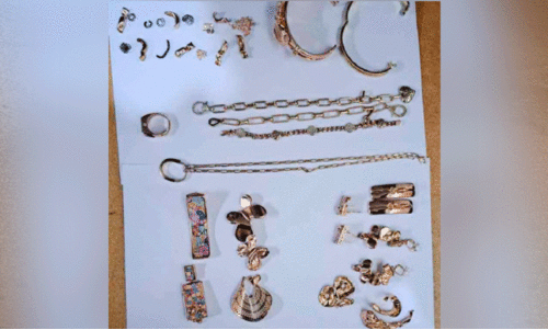 കണ്ണൂരിൽ 10 ലക്ഷത്തിന്റെ സ്വർണം പിടിച്ചു