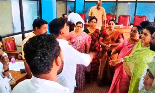 Mukkam Municipal Council meeting Mukkam Municipal Council meeting