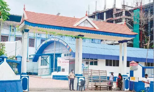 ജനറല്‍ ആശുപത്രി ബ്ലഡ് ബാങ്ക് കെട്ടിടം നിര്‍മാണം വേഗത്തിലാക്കണം - ആ​ല​പ്പു​ഴ ​ജില്ല വികസന സമിതി