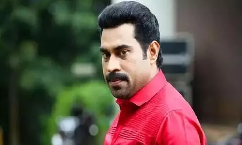 Actor  Suraj venjaramoodu Car meet Accident