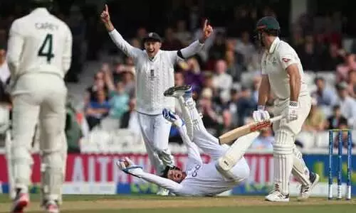 ആഷസ്: ഇംഗ്ലണ്ടിന് 49 റൺസ് ജയം, പരമ്പര സമനിലയിൽ ആഷസ്: ഇംഗ്ലണ്ടിന് 49 റൺസ് ജയം, പരമ്പര സമനിലയിൽ