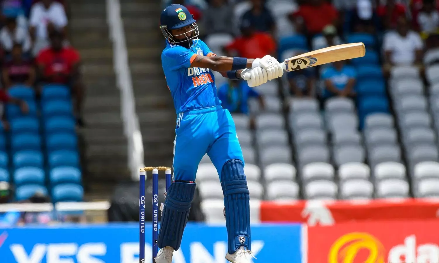 ഇന്ത്യക്ക് കൂറ്റൻ സ്കോർ; സഞ്ജുവിന് അർധ സെഞ്ച്വറി