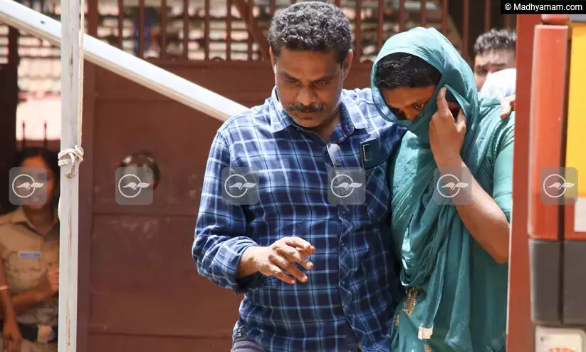 അഫ്​സാനയുടെ വെളിപ്പെടുത്തൽ: അന്വേഷണത്തിന് മനുഷ്യാവകാശ കമീഷൻ ഉത്തരവ്