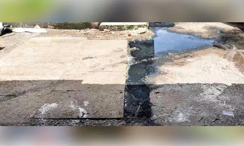 സെപ്റ്റിക്​ ടാങ്ക് പൊട്ടിയൊഴുകുന്നു; അടിമാലി മാർക്കറ്റിൽ ദുർഗന്ധം