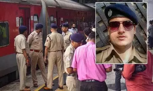 ട്രെയിൻ ​വെടിവെപ്പ്: ​​കൊല്ലപ്പെട്ട എ.എസ്.ഐയുടെ കുടുംബത്തിന് 25 ലക്ഷം നഷ്ടപരിഹാരം; യാത്രക്കാർക്ക് 10 ലക്ഷം വീതം