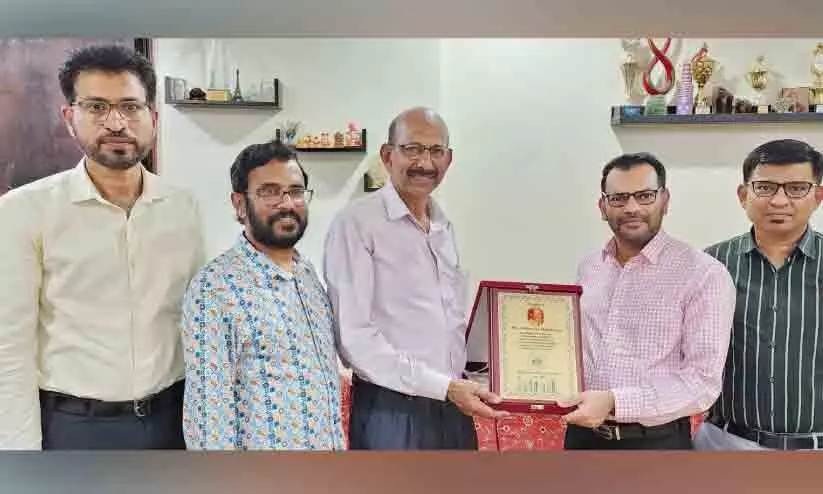 സലിം രാജിന് യാത്രയയപ്പ് നൽകി സലിം രാജിന് യാത്രയയപ്പ് നൽകി