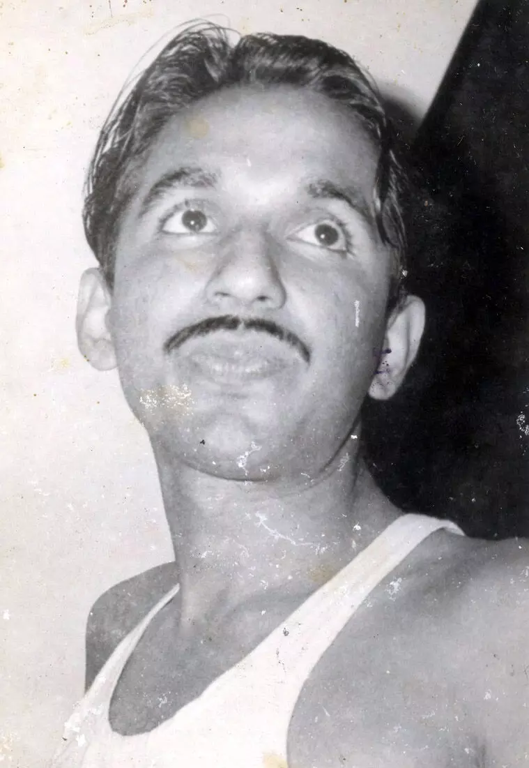 ഉമ്മൻ ചാണ്ടി -ഒരു പഴയകാല ചിത്രം