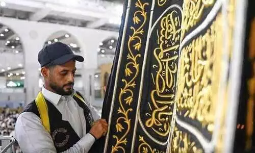 കഅ്ബ കഴുകുന്നതെങ്ങനെ? വിശദീകരിച്ച് ഇരുഹറം കാര്യാലയം കഅ്ബ കഴുകുന്നതെങ്ങനെ? വിശദീകരിച്ച് ഇരുഹറം കാര്യാലയം