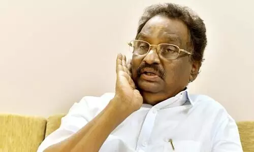 സാമ്പത്തിക സംവരണത്തെ സ്വാഗതം ചെയ്യുന്ന എന്‍.എസ്.എസ്. സ്വന്തം സ്ഥാപനങ്ങളില്‍ പാവപ്പെട്ട സമുദായാംഗങ്ങളെ തഴയുന്നു- എ.കെ. ബാലന്‍