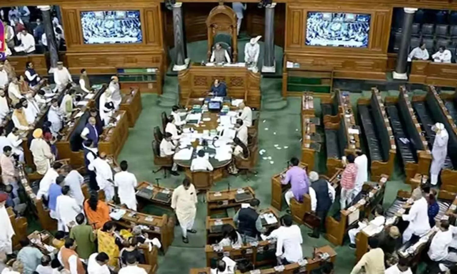 വിവാദ ഡൽഹി സർവിസസ് ബിൽ ലോക്സഭ പാസ്സാക്കി; പ്രതിപക്ഷം ഇറങ്ങിപോയി